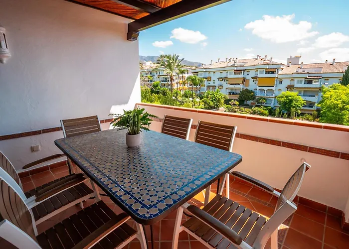 Penthouse Con Vistas Al Mar , Hacienda Nagueeles 아파트 마르베야