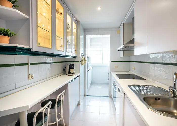 Penthouse Con Vistas Al Mar , Hacienda Nagueeles شقة