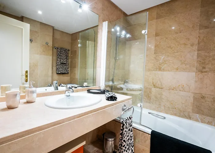 דירה Penthouse Con Vistas Al Mar , Hacienda Nagueeles
